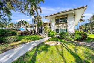 , 1334 Crayton Rd # 1, Naples FL 34102