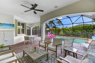 2 Story,Single Family Residence, 10262 Vanderbilt Dr, Naples FL 34108