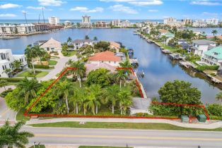 Ranch,Single Family Residence, 479 Palm Vanderbilt Beach, FL 34108 