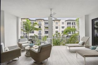 ,  , Naples Square, CA 34102 - 7