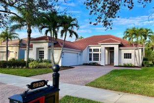 Ranch,Single Family Residence, 8920 Mustang Island Cir, Naples FL 34113