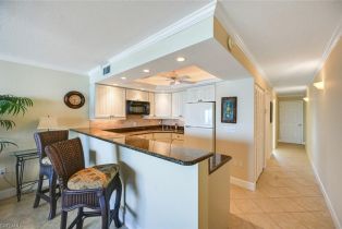 ,  , Hickory Pointe, CA 34134 - 11