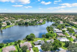 Ranch,Single Family Residence, 9694 Litchfield North Naples, FL 34109 