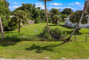 ,  , Naples Park, CA 34108 - 6