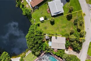 ,  , Naples Park, CA 34108 - 7