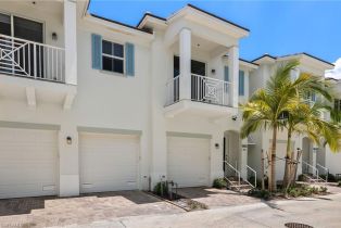 2 Story,Townhouse, 5865 Shell Cove Dr # 105, Cape Coral FL 3391433914 