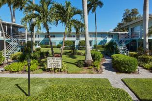 , 271 8th Ave S # 271, Naples FL 34102