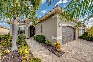 Ranch,Single Family Residence, 11527 Meadowrun Marina Bay, FL 33913 