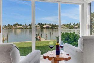 Mid Rise (4-7), 2600 Gulf Shore Blvd N # 13, Naples FL 3410334103 