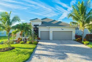 Ranch,Single Family Residence, 13488 Blue Bay Vista Wildblue, FL 33913 