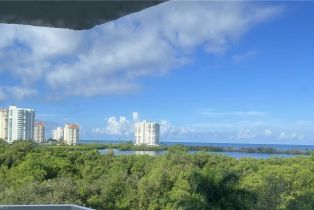 High Rise (8+), 5501 Heron Point Dr # 403, Naples FL 34108