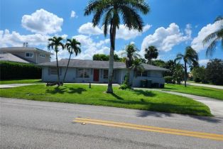 Ranch,Single Family Residence, 600 94th Vanderbilt Beach, FL 34108 