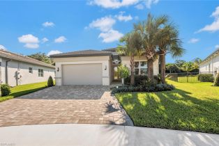 , 11453 Jacaranda Dr, Naples FL 34120