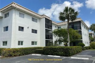 Apartment,Low Rise (1-3), 766 Central Ave # 312, Naples FL 34102