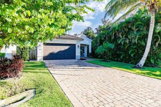 Ranch,Single Family Residence, 867 104th Ave N, Naples FL 34108