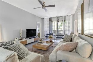 Mid Rise (4-7), 410 Bayfront Pl # 2205, Naples FL 3410234102 