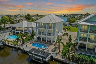 Multi-Story Home,Single Family Residence, 143 Driftwood Fort Myers Beach, FL 33931 