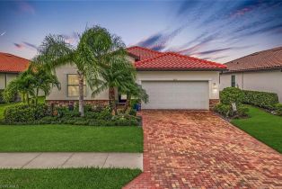 Ranch,Single Family Residence, 1613 Vizcaya East Naples, FL 34113 