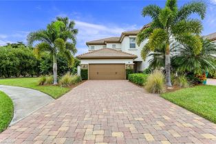 , 8023 Players Cove Dr # 101, Naples FL 34113