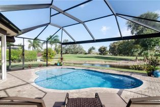 Ranch,Single Family Residence, 167 Torrey Pines Pt, Naples FL 34113