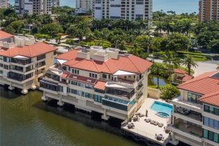 Penthouse,Low Rise (1-3), 4400 Gulf Shore Blvd N # 305, Naples FL 34103