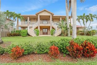 Multi-Story Home,Single Family Residence, 14360 McGregor Palmetto Point, FL 33919 