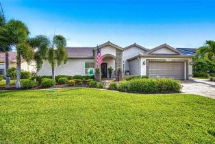 Single Family Residence, 16191 Kelly Woods Kelly Greens, FL 33908 