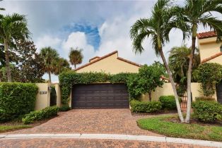 Ranch,Villa Detached, 6810 Sand Pointe Cir, Naples FL 34108