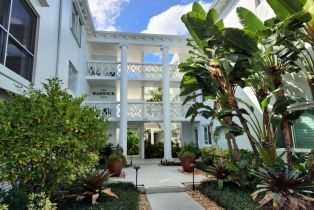 , 280 2nd Ave S # 106, Naples FL 34102