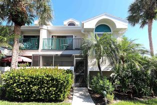 2 Story,Low Rise (1-3), 50 Emerald Woods Dr # A5, Naples FL 34108