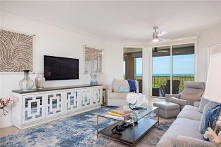 , 7117 Pelican Bay Blvd # 502, Naples FL 34108