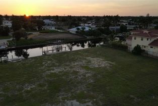 ,  , Cape Coral, CA 33904 - 2