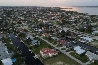 ,  , Cape Coral, CA 33904 - 7