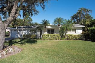 Ranch,Single Family Residence, 271 1st Ave S, Naples FL 34102