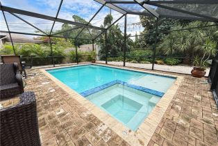 , 820 110th Ave N, Naples FL 34108