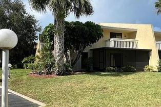 Low Rise (1-3), 925 Palm View Dr # 121, Naples FL 34110