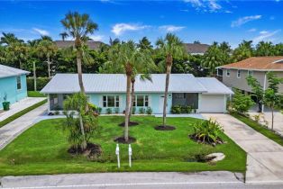 , 1855 Danford St, Naples FL 34112