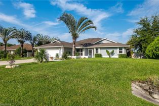 Ranch,Single Family Residence, 27329 Rue De Paix, Bonita Springs FL 34135