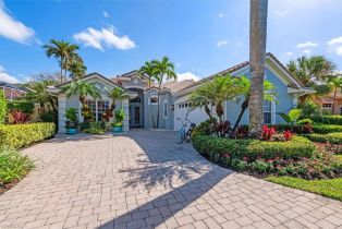 Ranch,Single Family Residence, 566 Eagle Creek Dr, Naples FL 34113