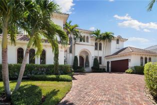 2 Story,Single Family Residence, 590 17th Aqualane Shores, FL 34102 