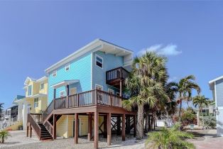 2 Story,Multi-Story Home,Stilts,Single Family Residence, 125 Gulfview Fort Myers Beach, FL 33931 