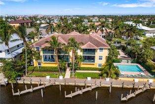 , 1540 Blue Point Ave # 201, Naples FL 34102