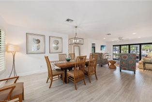 ,  , Oyster Bay, CA 34102 - 2