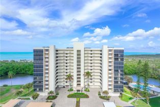 Apartment,High Rise (8+), 15 Bluebill Ave # 103, Naples FL 34108