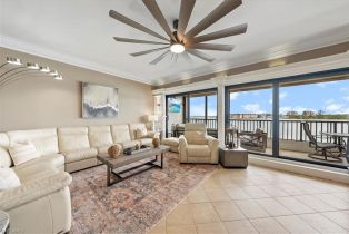 Mid Rise (4-7), 221 La Peninsula Blvd # 221, Naples FL 34113