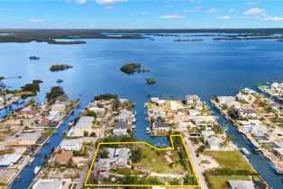 2 Story,Multi-Story Home,Single Family Residence, 175 Bahia Fort Myers Beach, FL 33931 