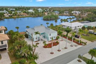 Single Family Residence, 465 Lake Murex Lake Murex, FL 33957 