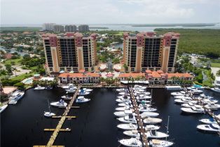 Penthouse,High Rise (8+), 5781 Cape Harbour Dr # 1505, Cape Coral FL 33914