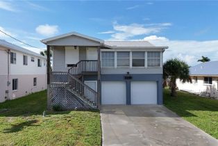 Ranch,Stilts,Single Family Residence, 5360 Williams Fort Myers Beach, FL 33931 