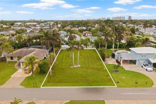 Land, 766 95th Ave N, Naples FL 34108